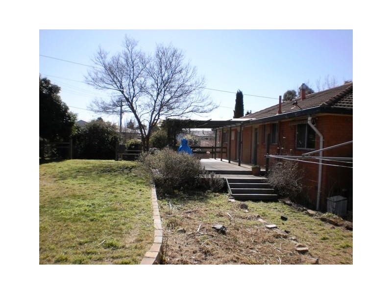 32 Mayo Street, Weetangera ACT 2614