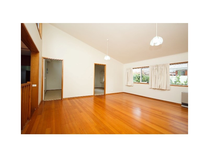 24 Liverpool Street, Macquarie ACT 2614