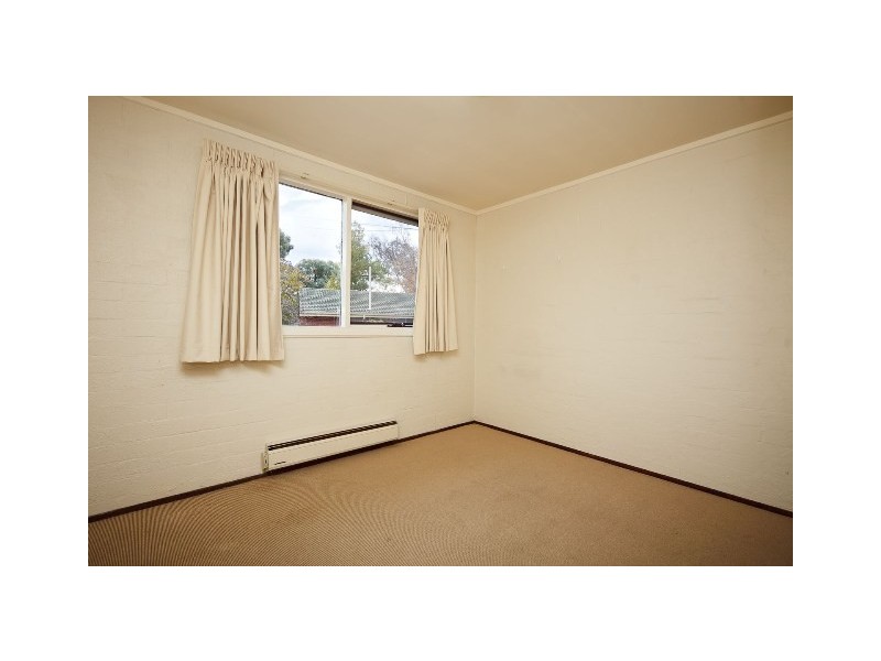 24 Liverpool Street, Macquarie ACT 2614