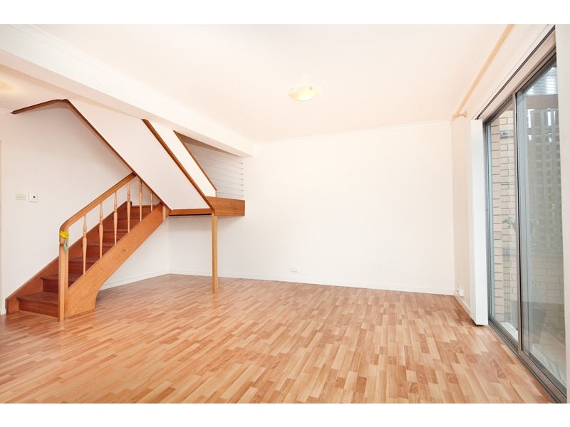 3/12 Jalanga Crescent, Aranda ACT 2614