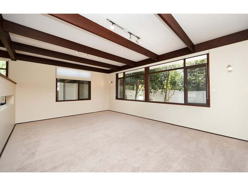 6 Bandjalong Crescent, Aranda ACT 2614