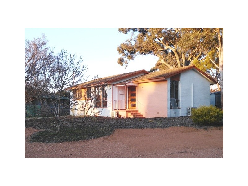 13 Jindivik Street, Scullin ACT 2614