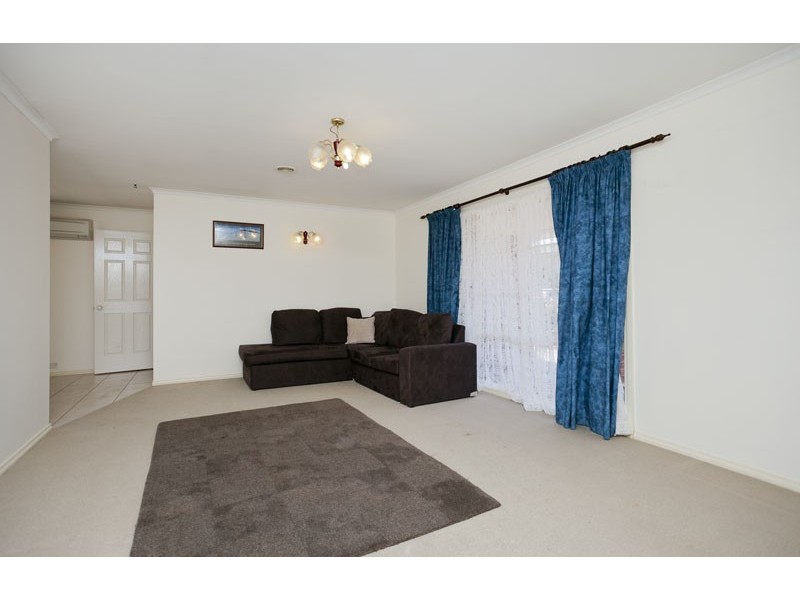 2 Hartt Place, Dunlop ACT 2615