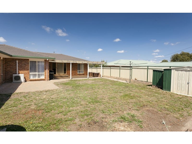 2 Hartt Place, Dunlop ACT 2615