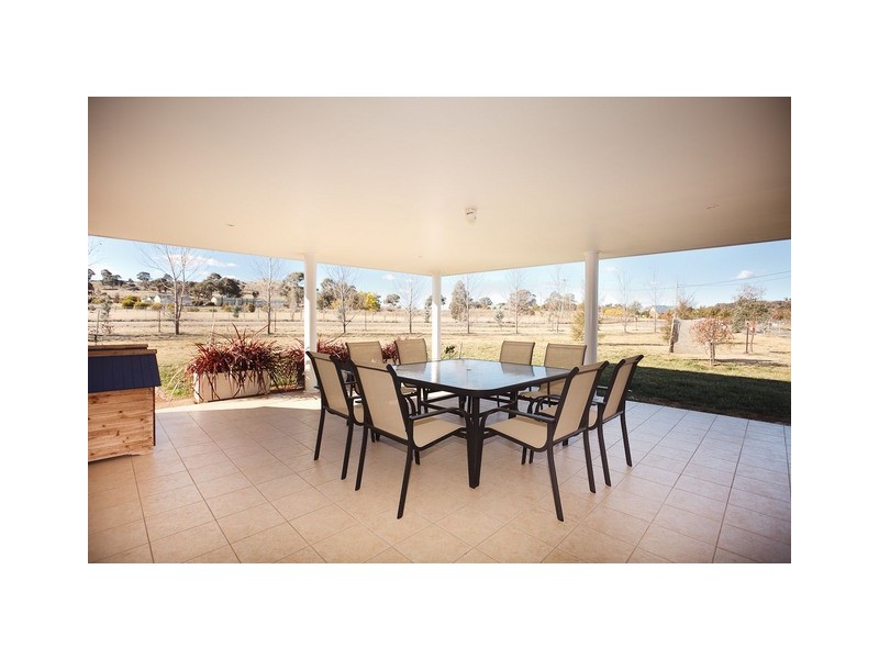 37 Broughton Circuit, Murrumbateman NSW 2582