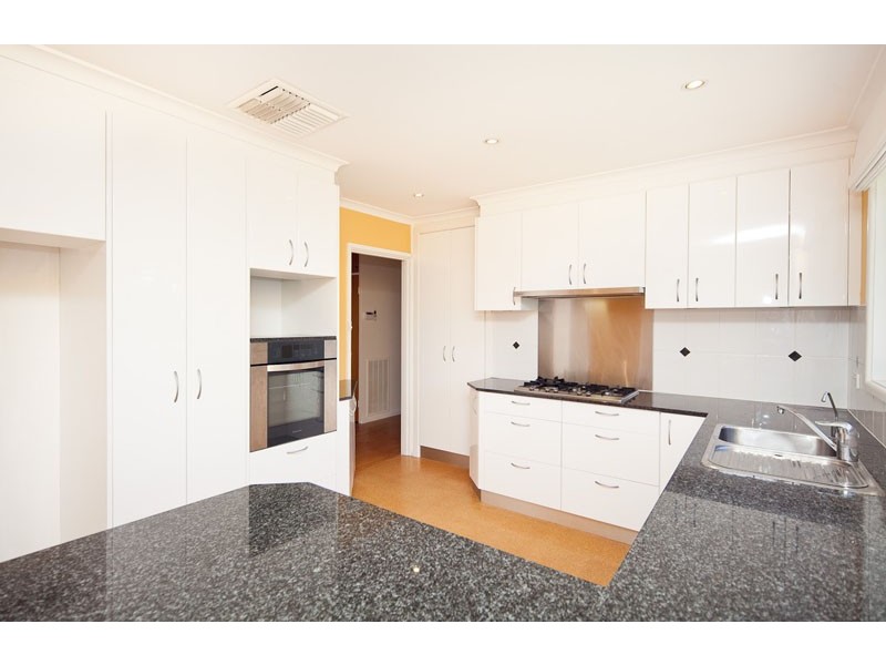 11 Jarvis Place, Macquarie ACT 2614