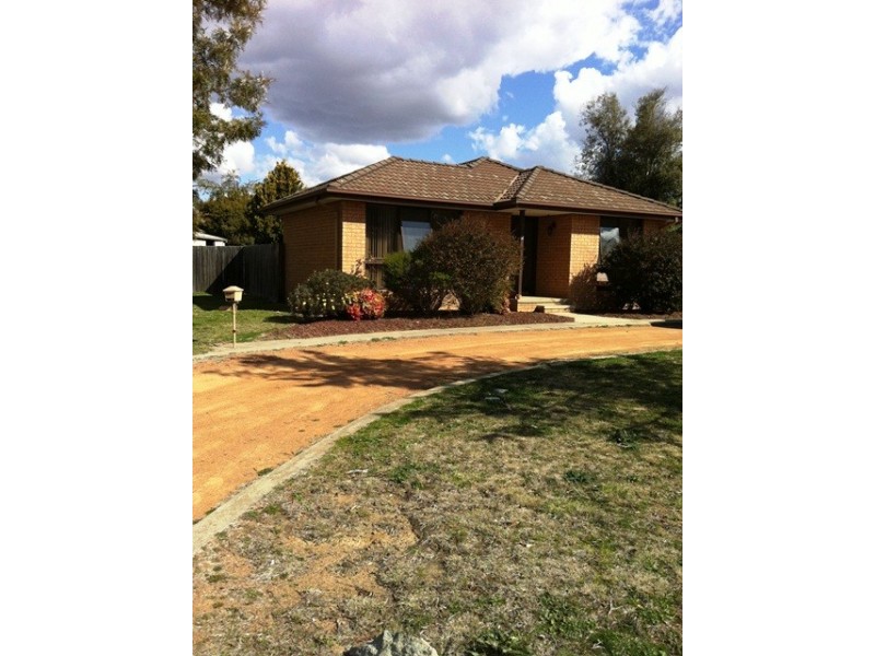 2 Boas Place, Florey ACT 2615