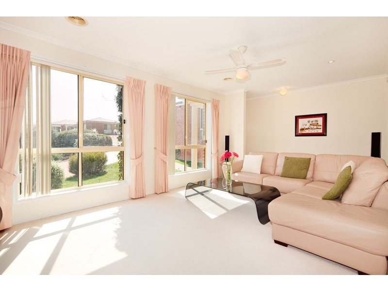 2/22 Cashion Court, Dunlop ACT 2615