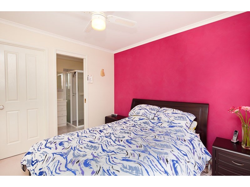 2/22 Cashion Court, Dunlop ACT 2615