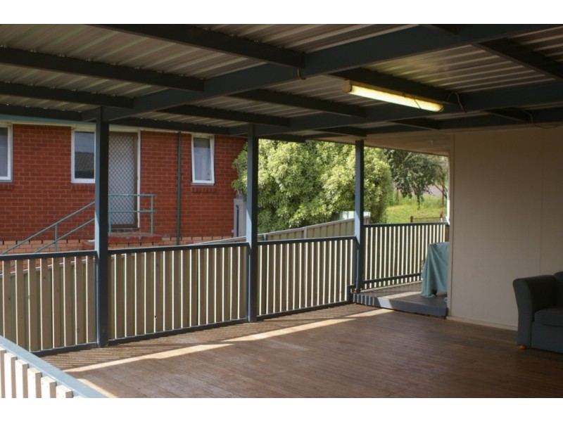 9 Nash Place, Yass NSW 2582