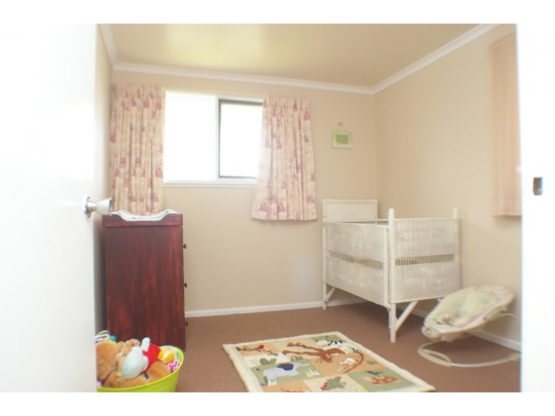 9 Nash Place, Yass NSW 2582