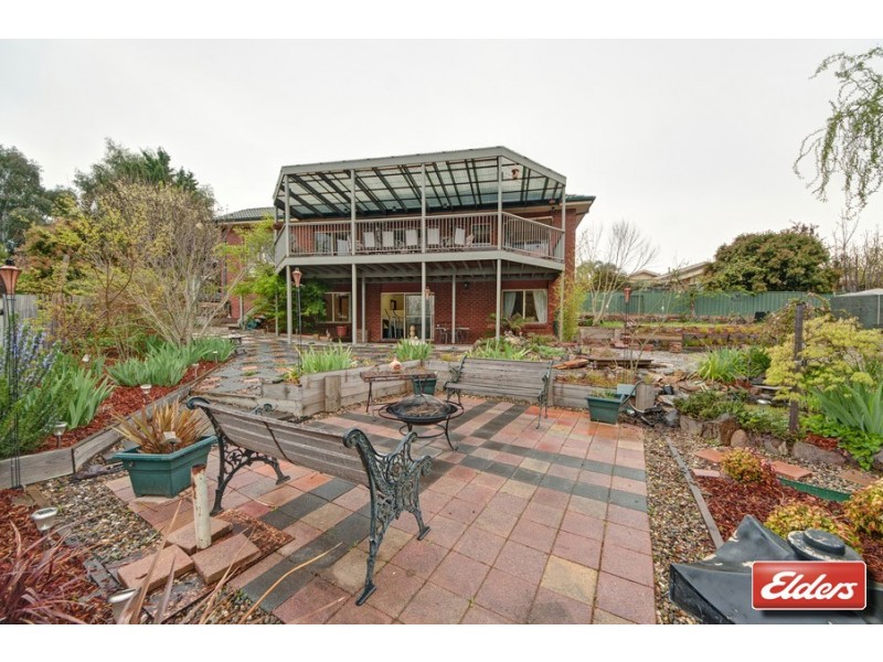 10 Hazlitt Glade, Gordon ACT 2906