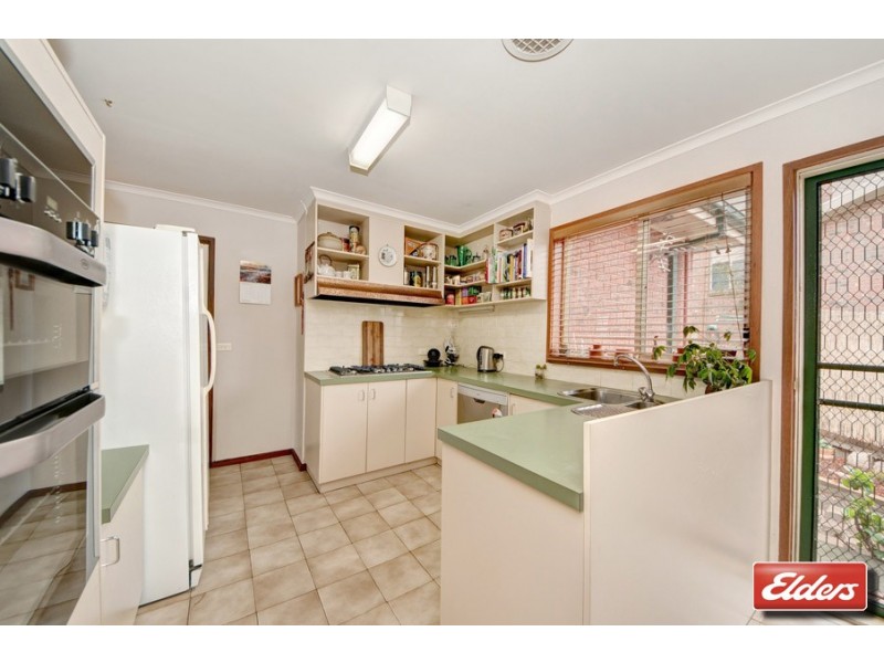 10 Hazlitt Glade, Gordon ACT 2906