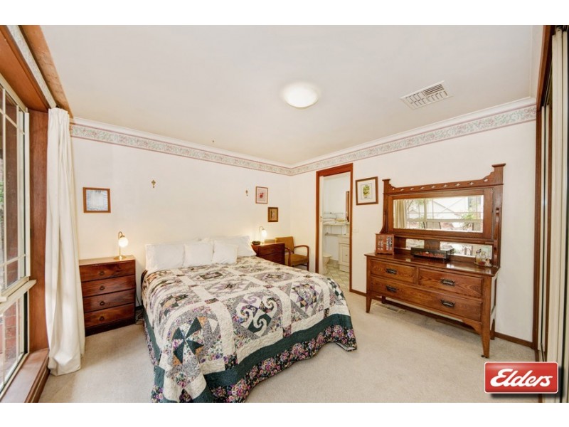 10 Hazlitt Glade, Gordon ACT 2906