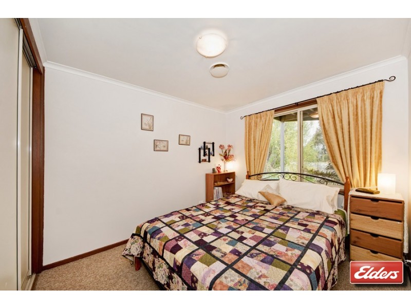 10 Hazlitt Glade, Gordon ACT 2906