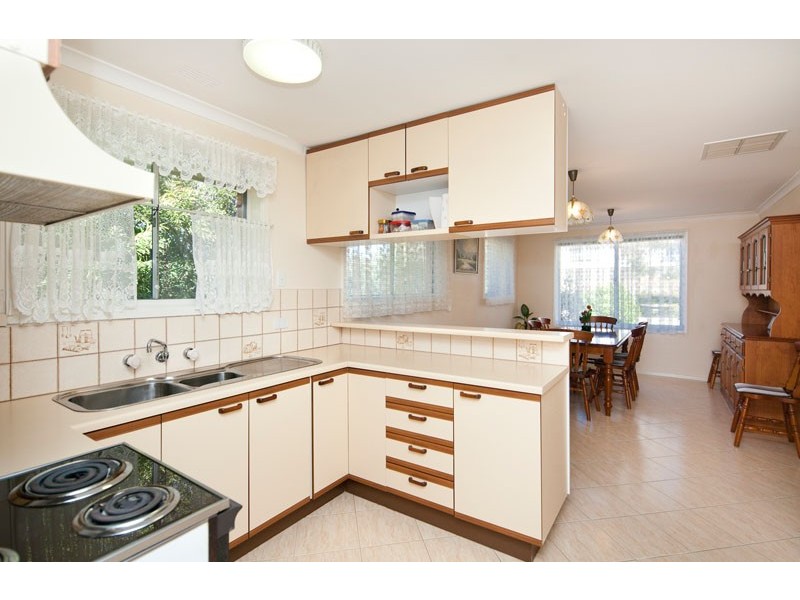 16 Arndell Street, Macquarie ACT 2614