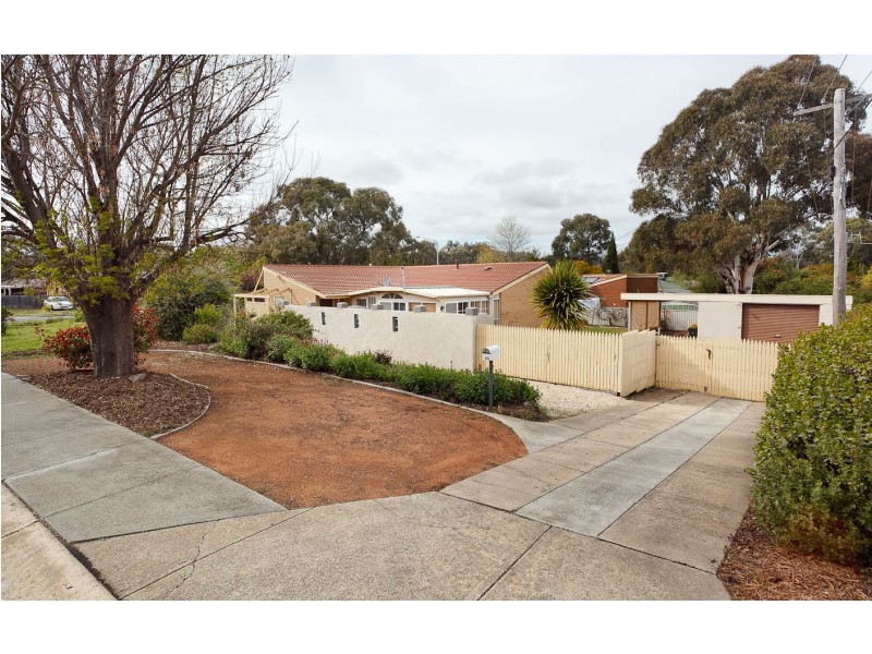 60 Staaten Crescent, Kaleen ACT 2617