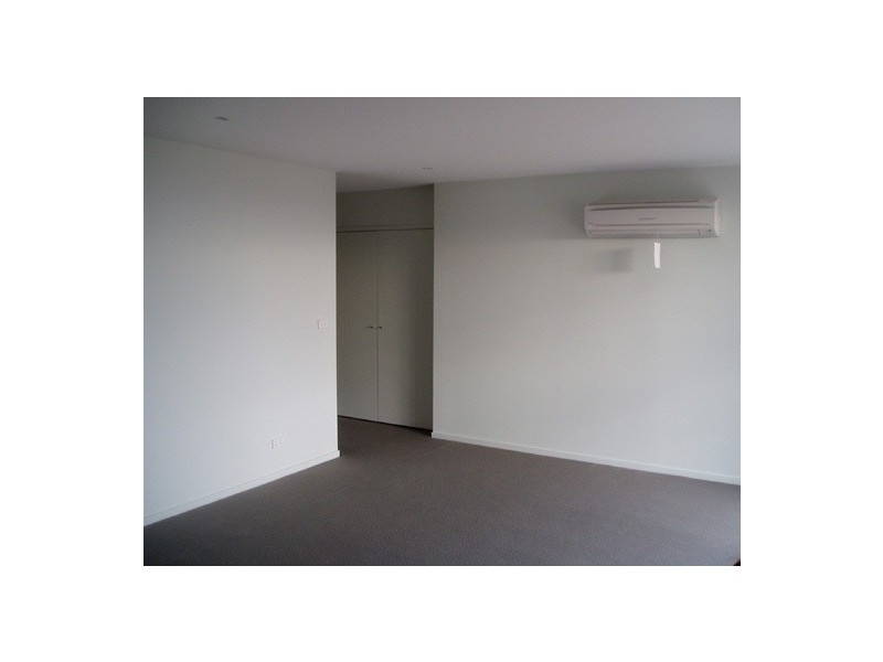 90 Hinder Street, Gungahlin ACT 2912