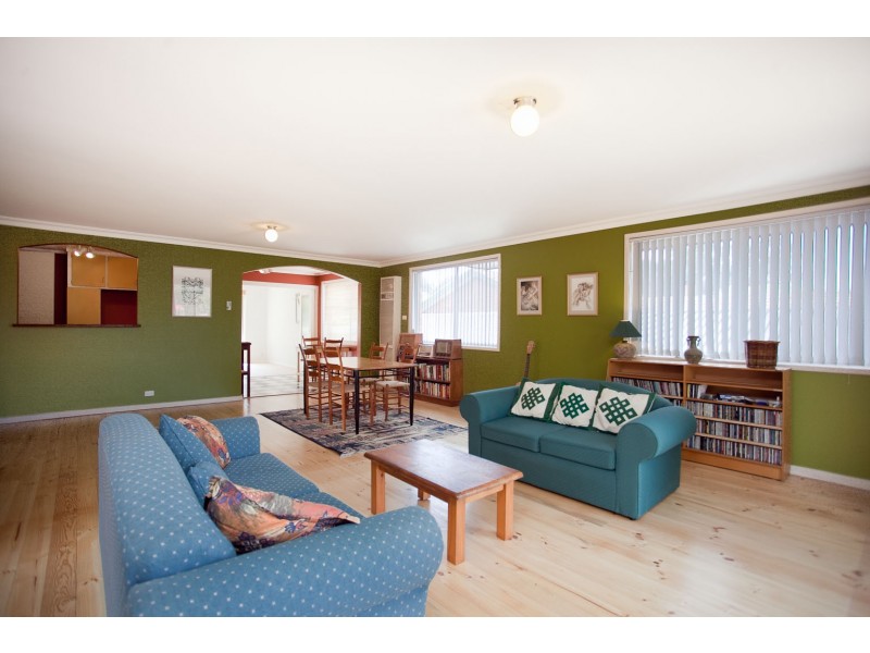 18 Clisby Close, Cook ACT 2614