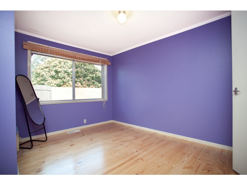 18 Clisby Close, Cook ACT 2614