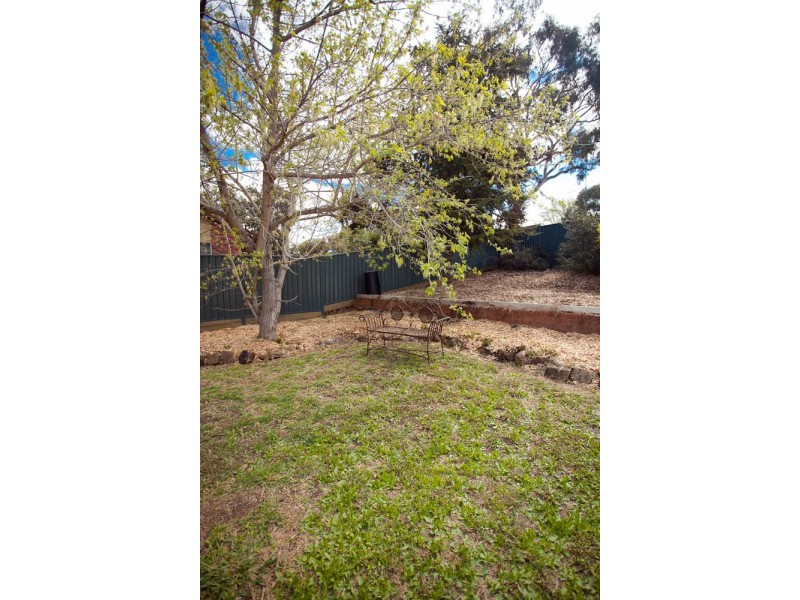 18 Clisby Close, Cook ACT 2614