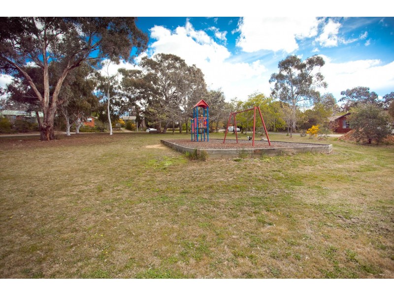 18 Clisby Close, Cook ACT 2614