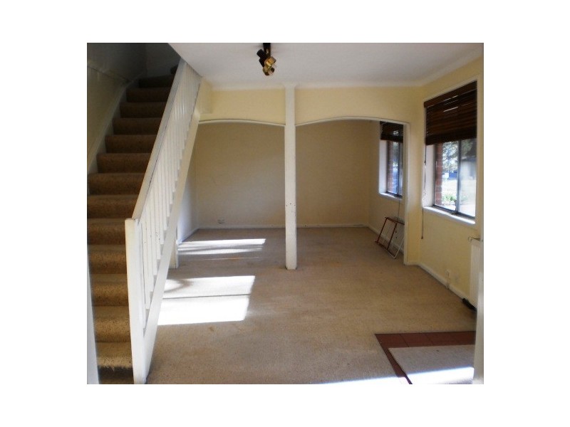 9 Erskine Street, Macquarie ACT 2614