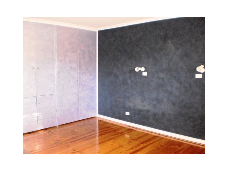 9 Erskine Street, Macquarie ACT 2614