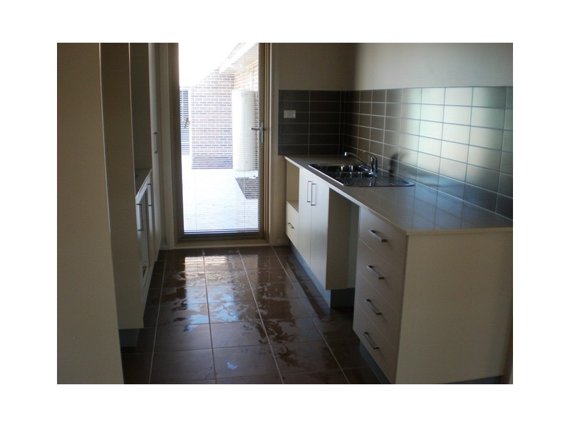 1/2  Kylie Tennant Street, Franklin ACT 2913