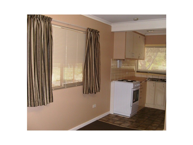 2/116 Lachlan Street, Macquarie ACT 2614