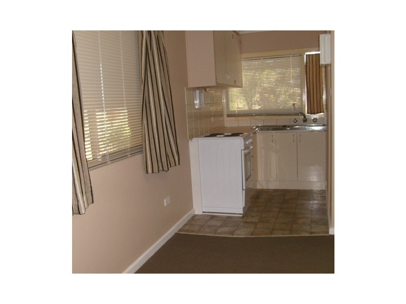 2/116 Lachlan Street, Macquarie ACT 2614