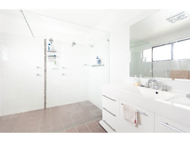 18 Hanrahan Crescent, Dunlop ACT 2615