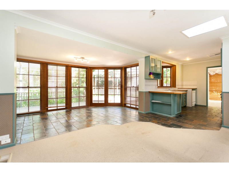 51 Matheison Crescent, Weetangera ACT 2614