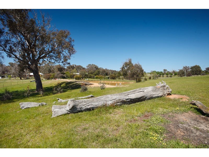 4 Woods Close, Murrumbateman NSW 2582