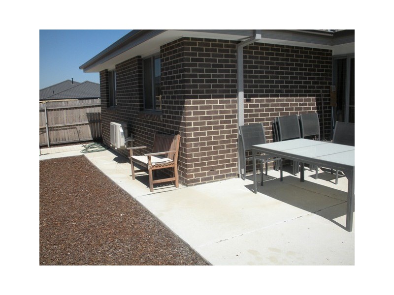 2 Syddall Street, Bonner ACT 2914