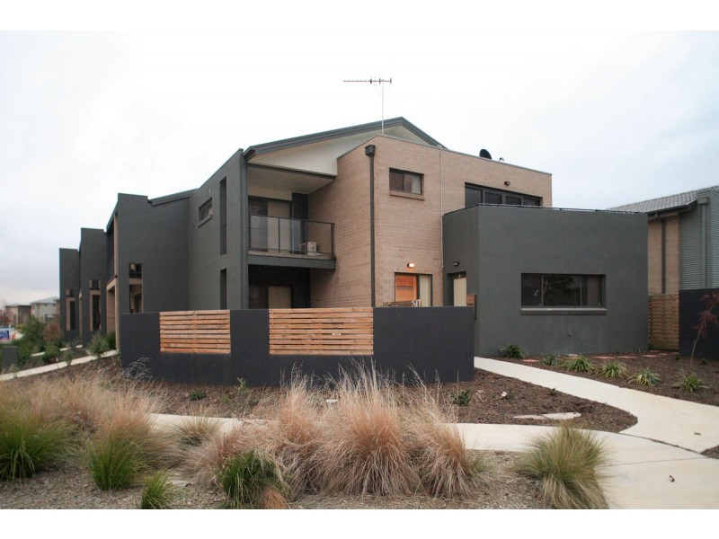 1 Doris Turner Street, Forde ACT 2914