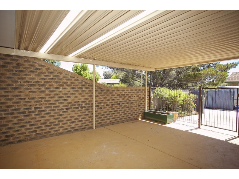 4 Canopus Crescent, Giralang ACT 2617