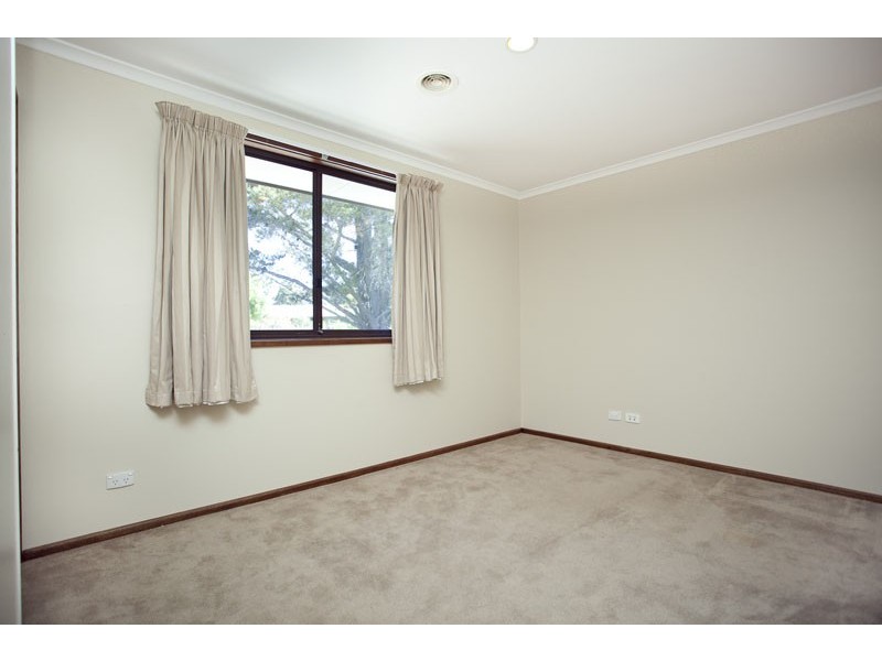 4 Canopus Crescent, Giralang ACT 2617
