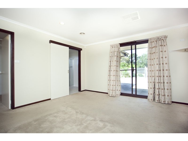 4 Canopus Crescent, Giralang ACT 2617