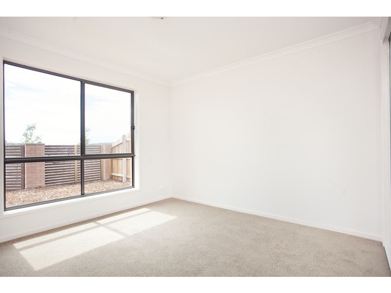 6/204 Macfarlane Burnet Avenue, Macgregor ACT 2615