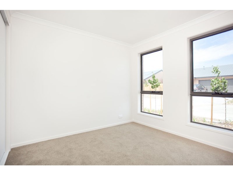 6/204 Macfarlane Burnet Avenue, Macgregor ACT 2615