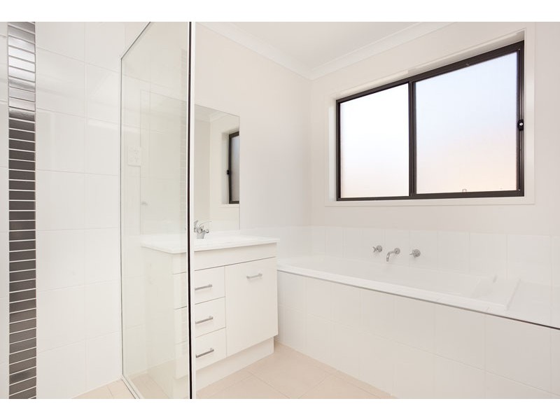 6/204 Macfarlane Burnet Avenue, Macgregor ACT 2615