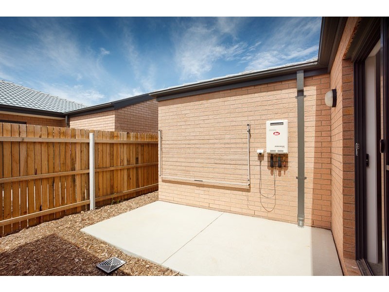 6/204 Macfarlane Burnet Avenue, Macgregor ACT 2615