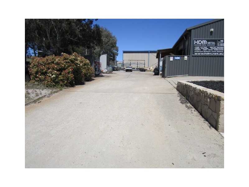 16 Arnott Street, Hume ACT 2620