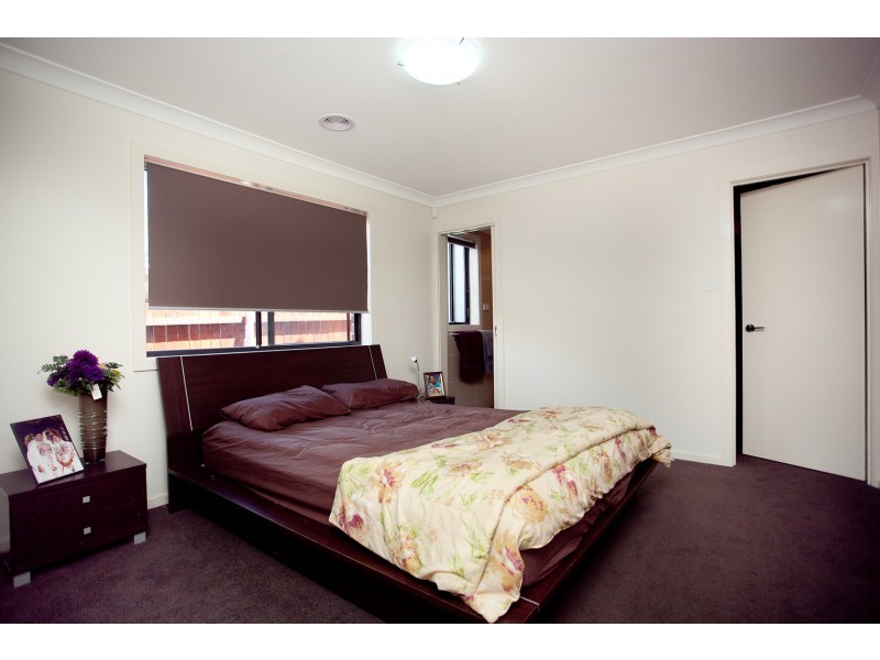 63 Charles Perkins Circuit, Bonner ACT 2914
