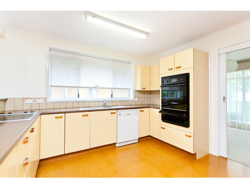 14 Douglas Place, Curtin ACT 2605