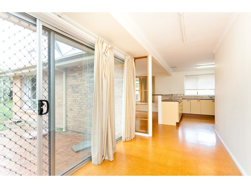 14 Douglas Place, Curtin ACT 2605