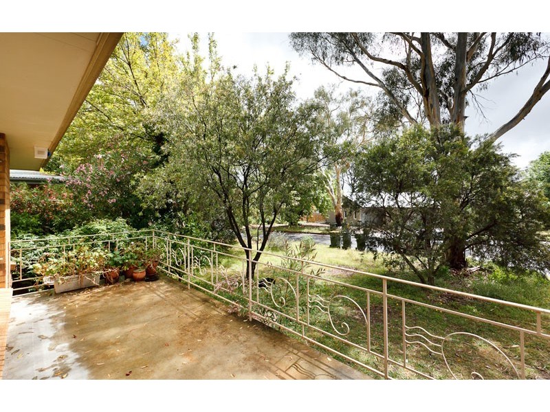 14 Douglas Place, Curtin ACT 2605