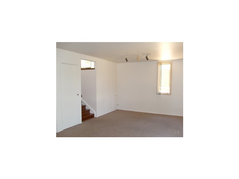 2/60 Templeton Street, Cook ACT 2614