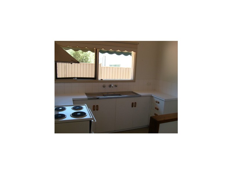 2/60 Templeton Street, Cook ACT 2614